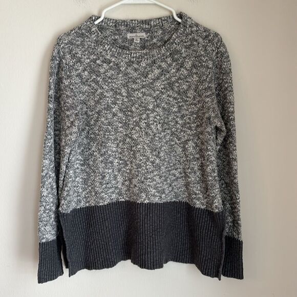 L.L. Bean Signature Women Gray speckled color block linen blend knit Sweater SM - Picture 2 of 11